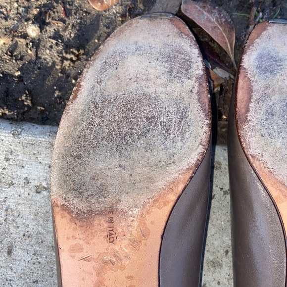 Salvatore Ferragamo brown Leather VARA VERA BOW FLATS 8 A4 (Narrow) - Picture 12 of 13